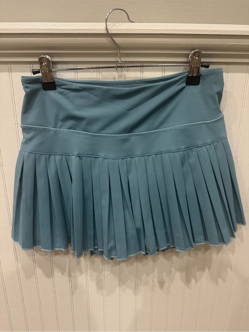 Goldhinge Lagoon Pleated Athletic Skirt Size Medium
